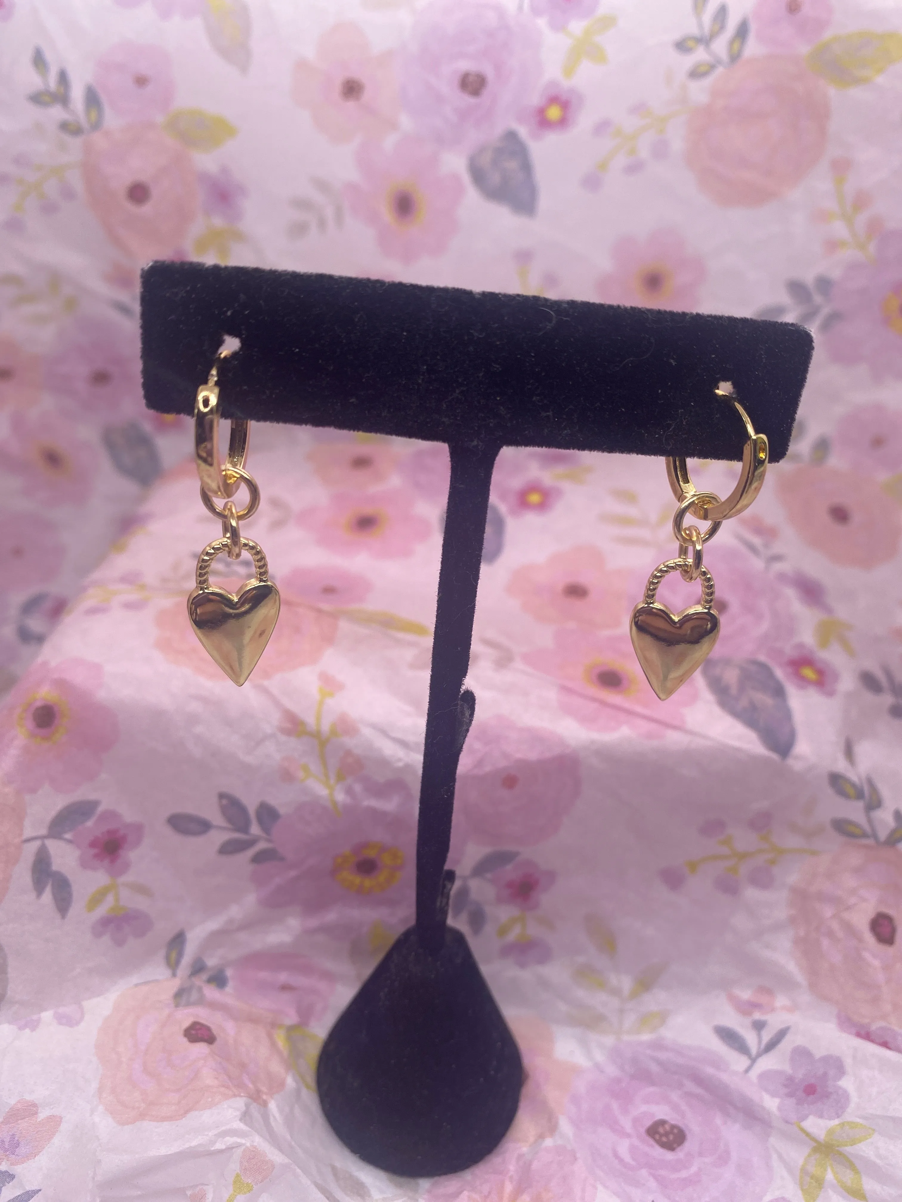 18k Gold Plated Hoop w Heart Earrings