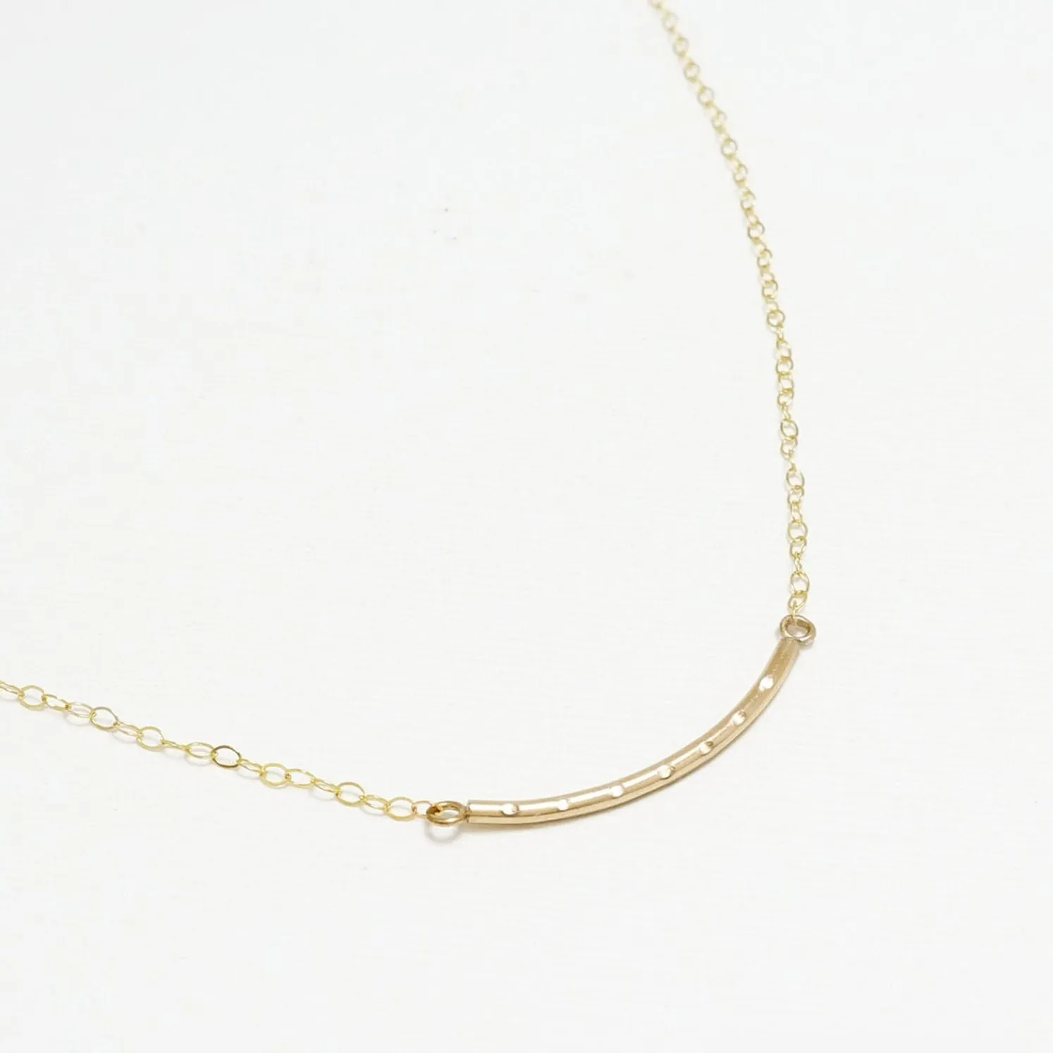 Accent Short Curved Dotted Necklace