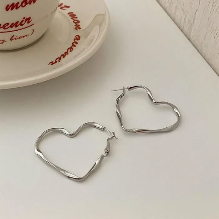 Aesthetic Heart Earrings