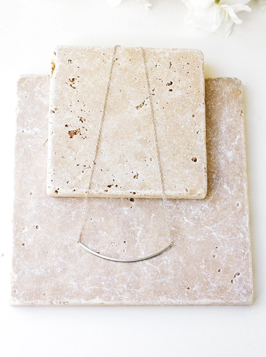 Curved Bar Necklace