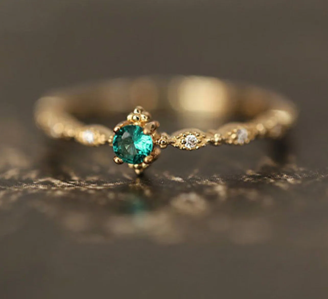 Emerald Green Ring, S925 Silver   Dainty Pendant | Vintage Inspired