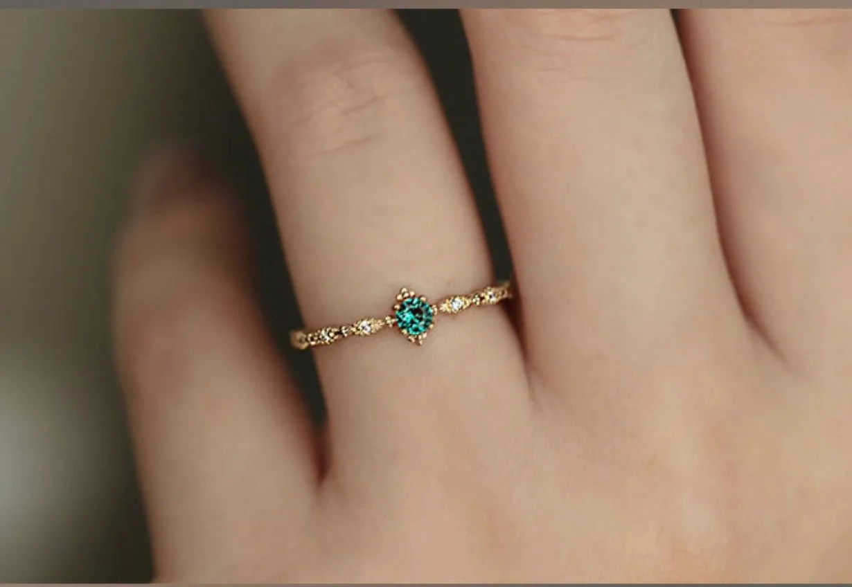 Emerald Green Ring, S925 Silver   Dainty Pendant | Vintage Inspired