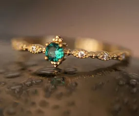 Emerald Green Ring, S925 Silver   Dainty Pendant | Vintage Inspired