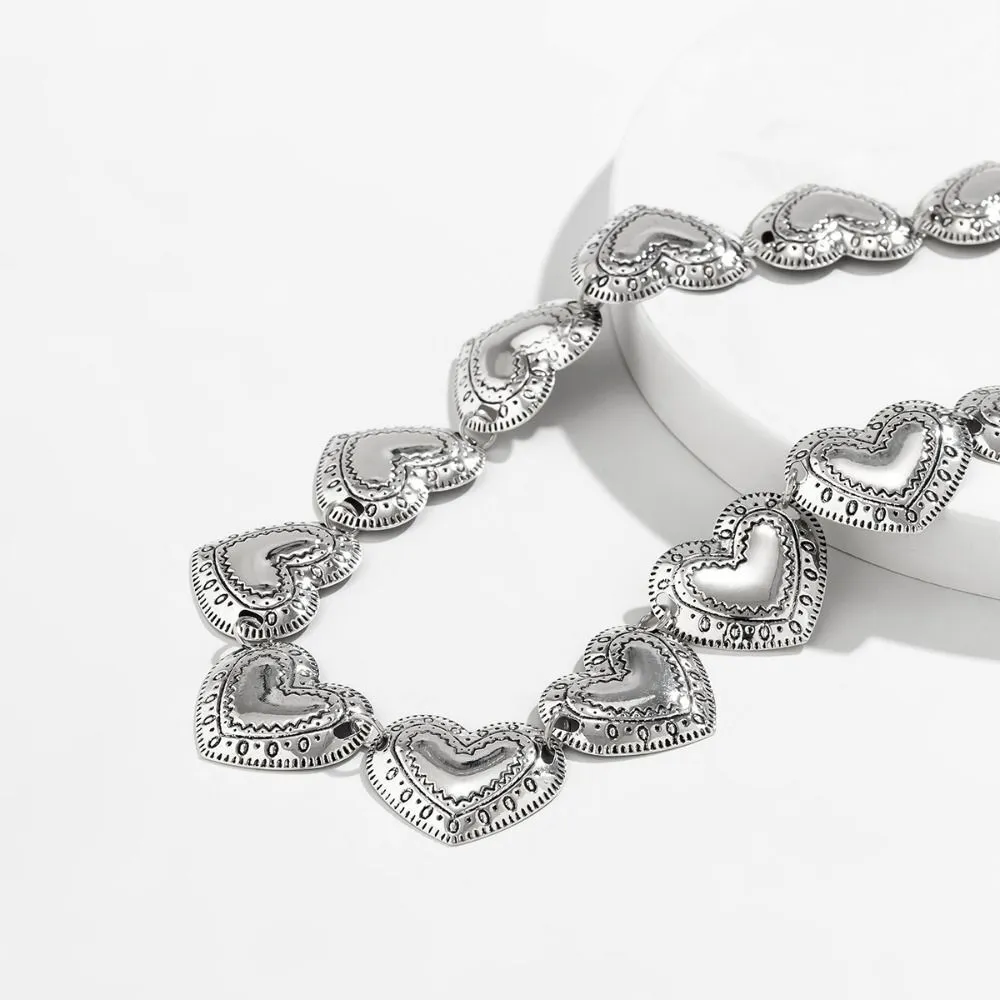 Gleaming Heartbeat Belt Chain