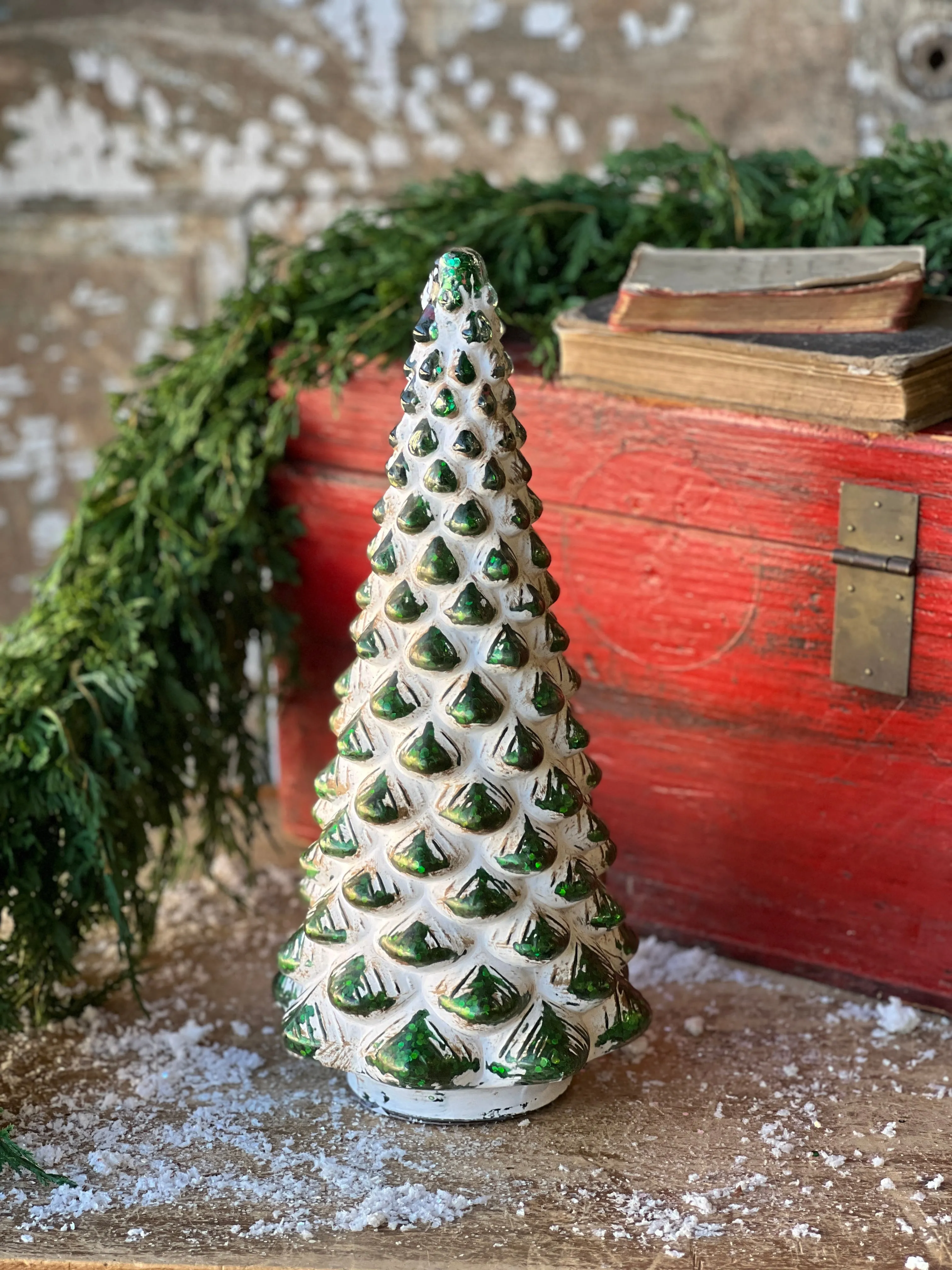 Gleaming Yule Tree | 15"