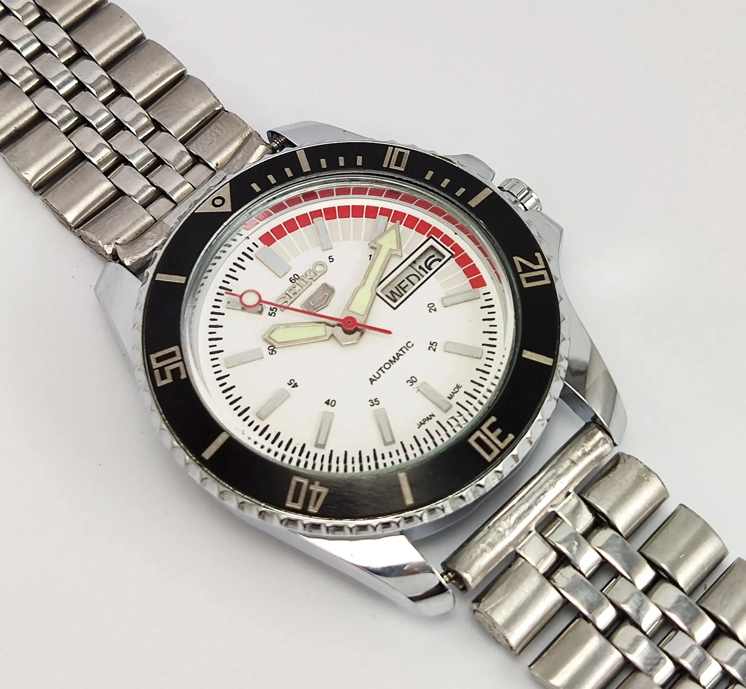 Seiko 5 6309 Automatic White Dial 17 Jewels Transparent Back Men's Wrist Watch