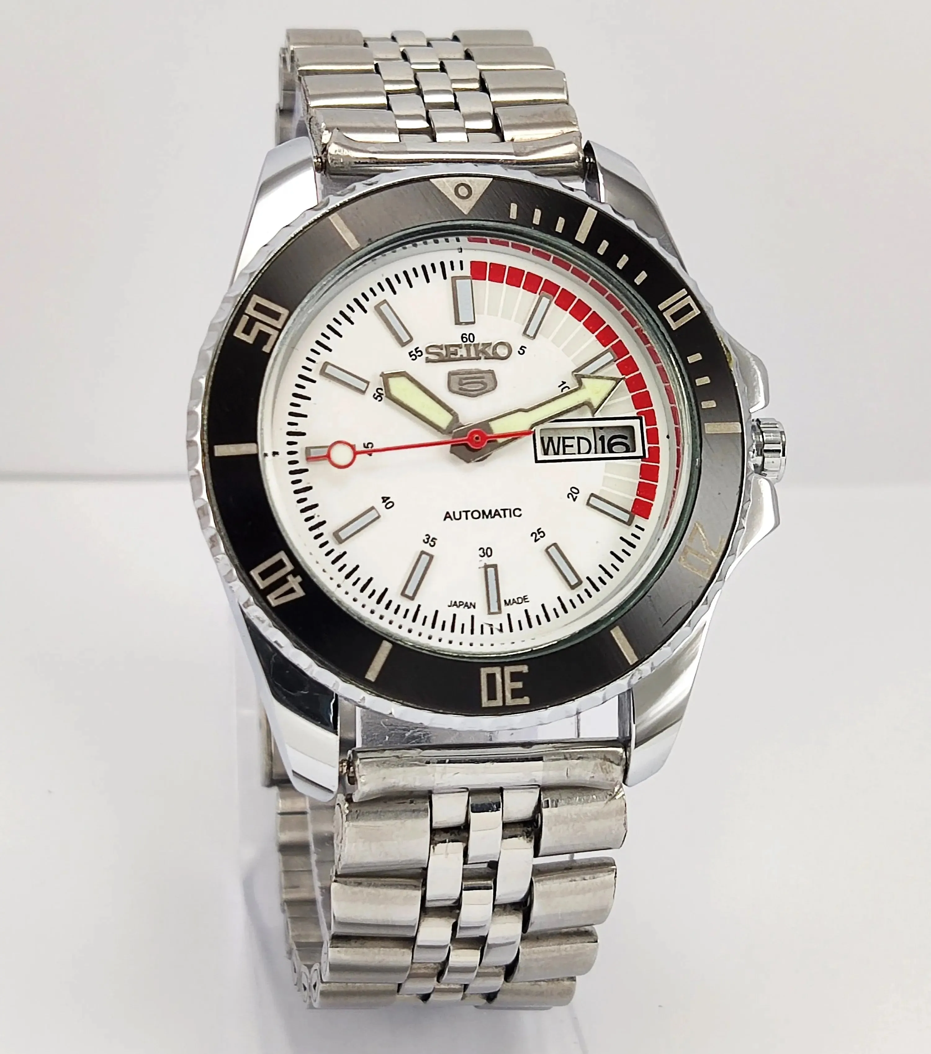 Seiko 5 6309 Automatic White Dial 17 Jewels Transparent Back Men's Wrist Watch