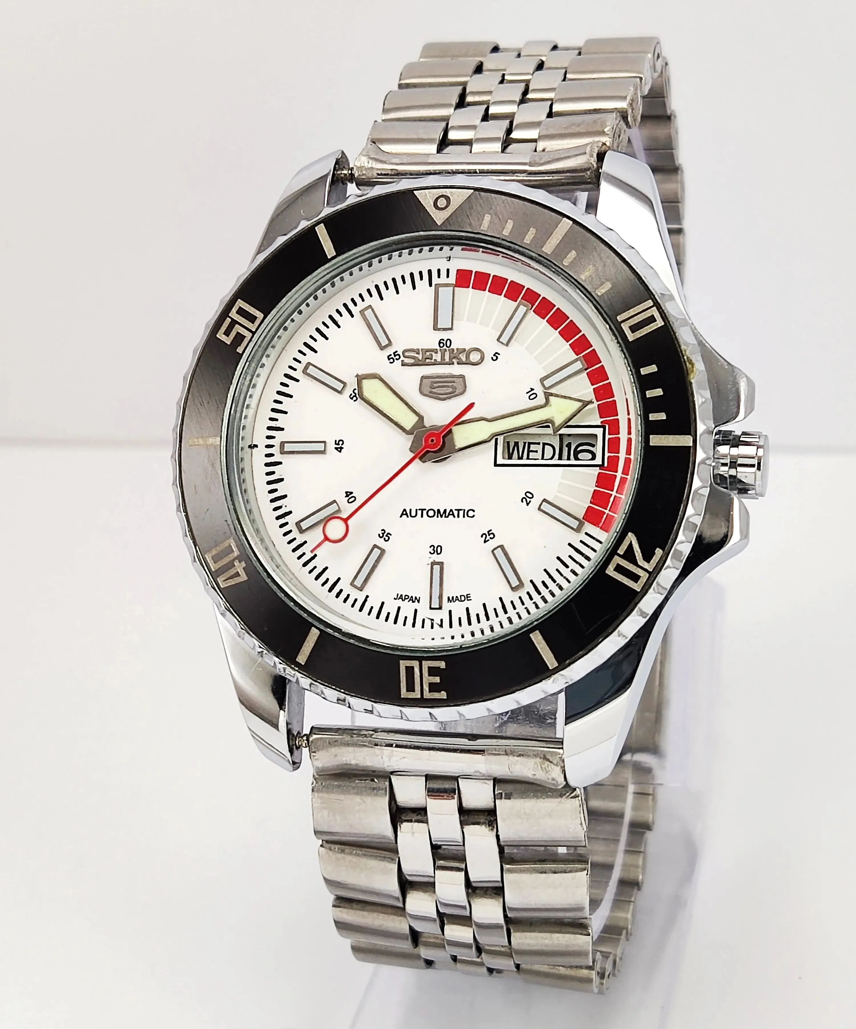 Seiko 5 6309 Automatic White Dial 17 Jewels Transparent Back Men's Wrist Watch