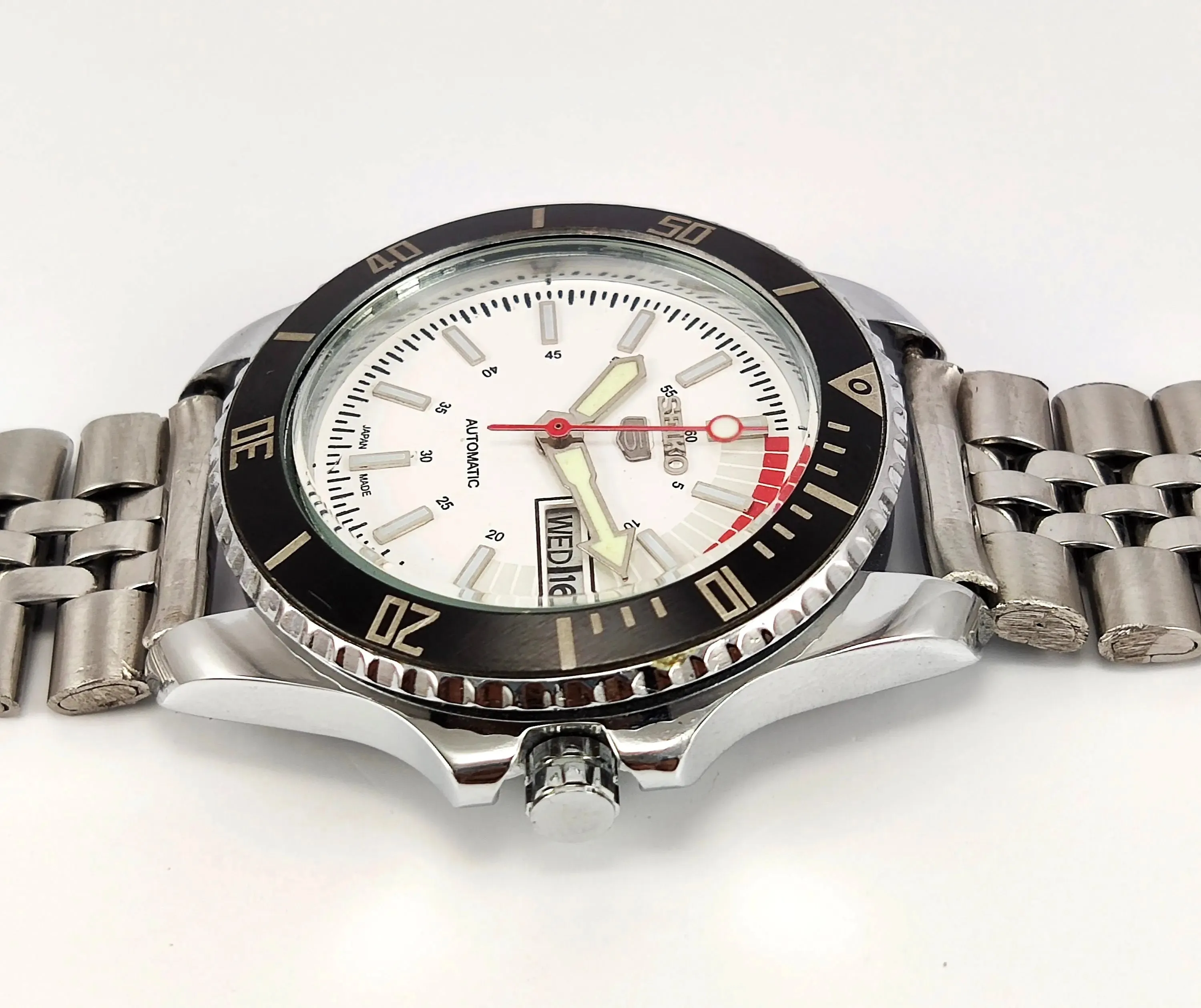 Seiko 5 6309 Automatic White Dial 17 Jewels Transparent Back Men's Wrist Watch