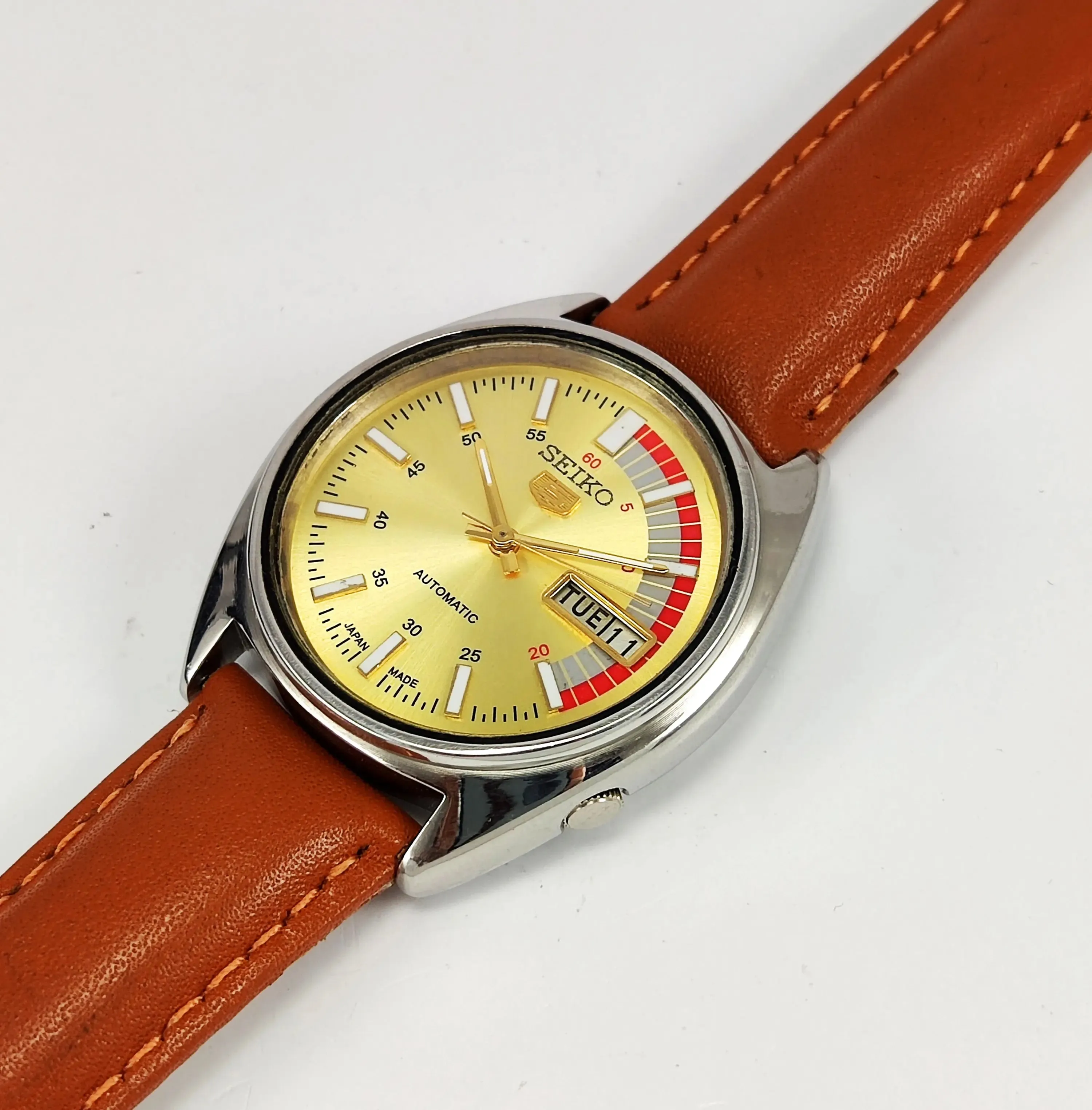 Seiko 5 6309 Golden Dial 17 Jewels Automatic Day Date Men's Watch