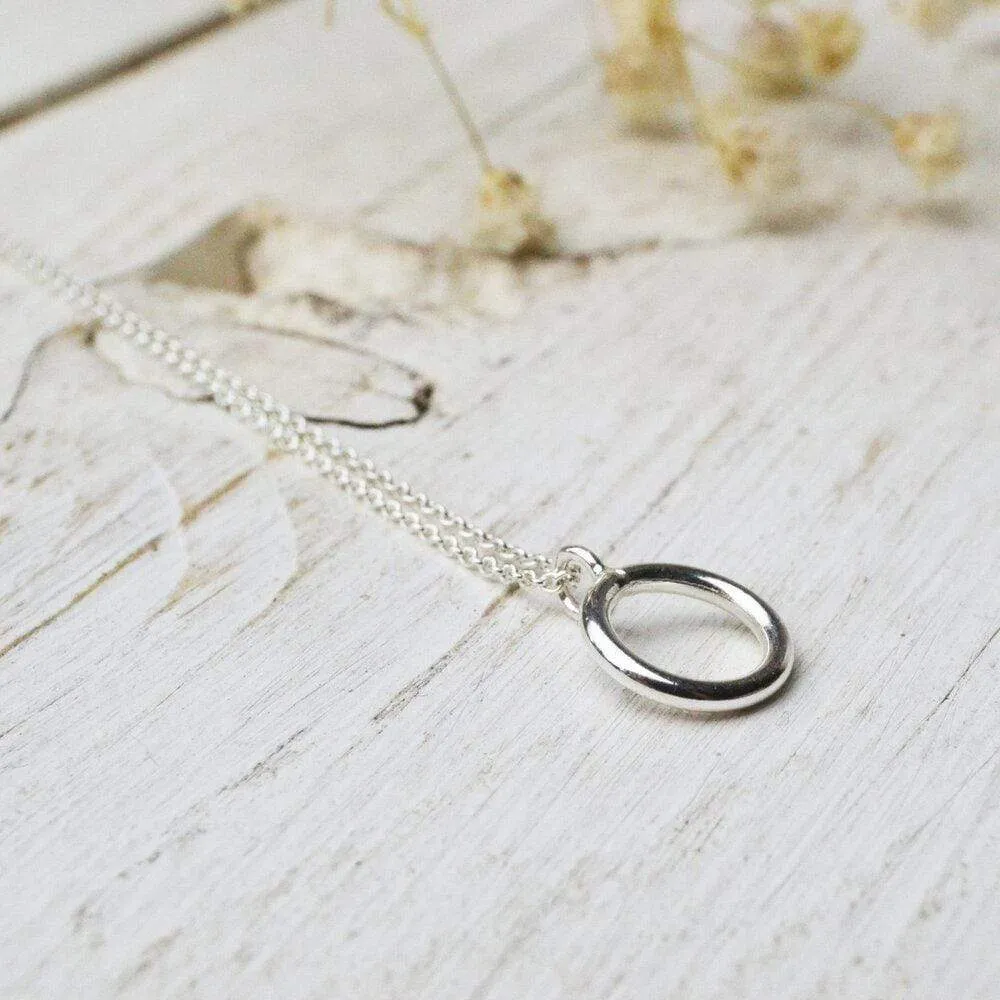 Simplicity circle pendant
