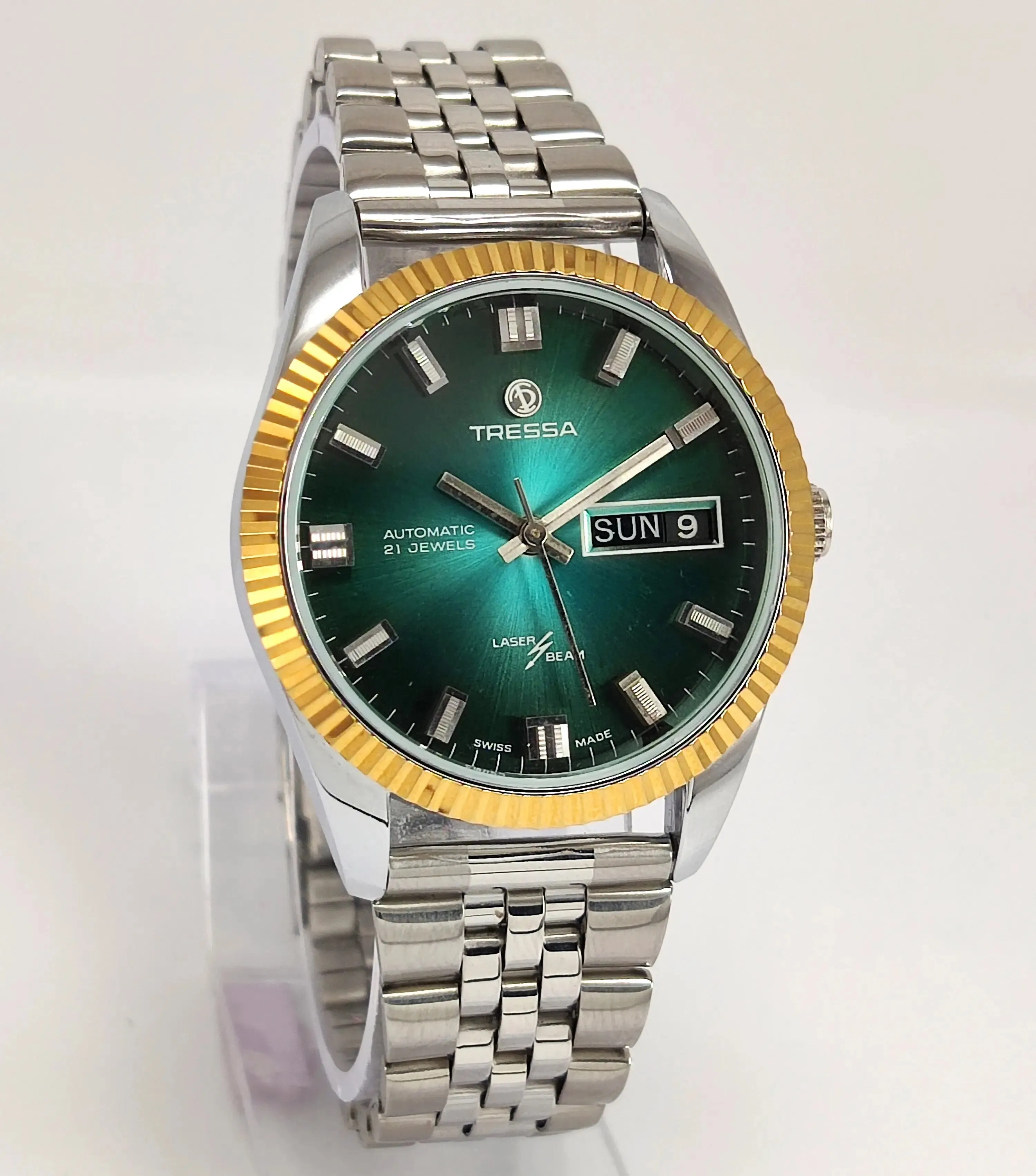 Tressa Automatic 2066 Green Dial Day Date Men's Watch
