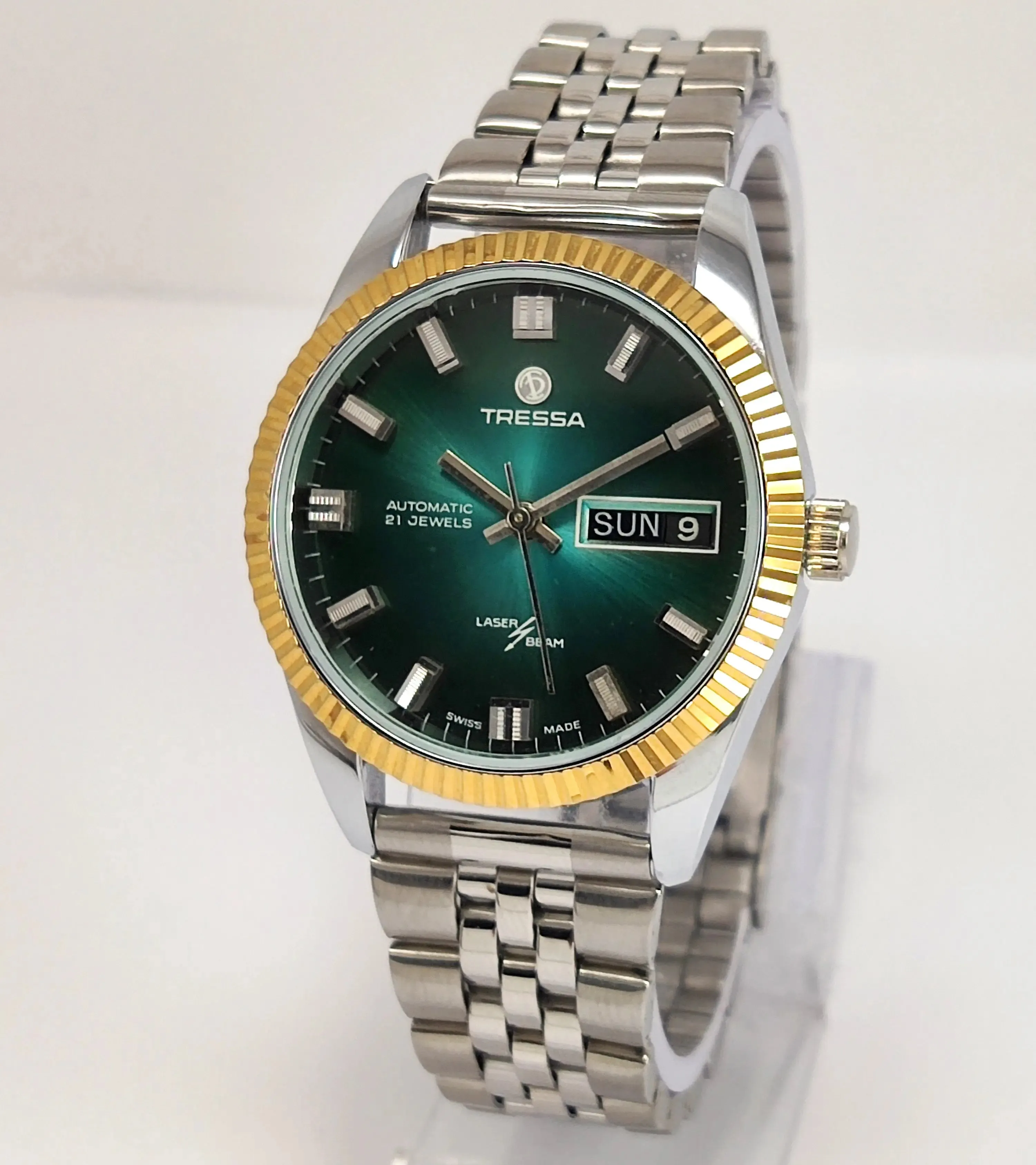 Tressa Automatic 2066 Green Dial Day Date Men's Watch