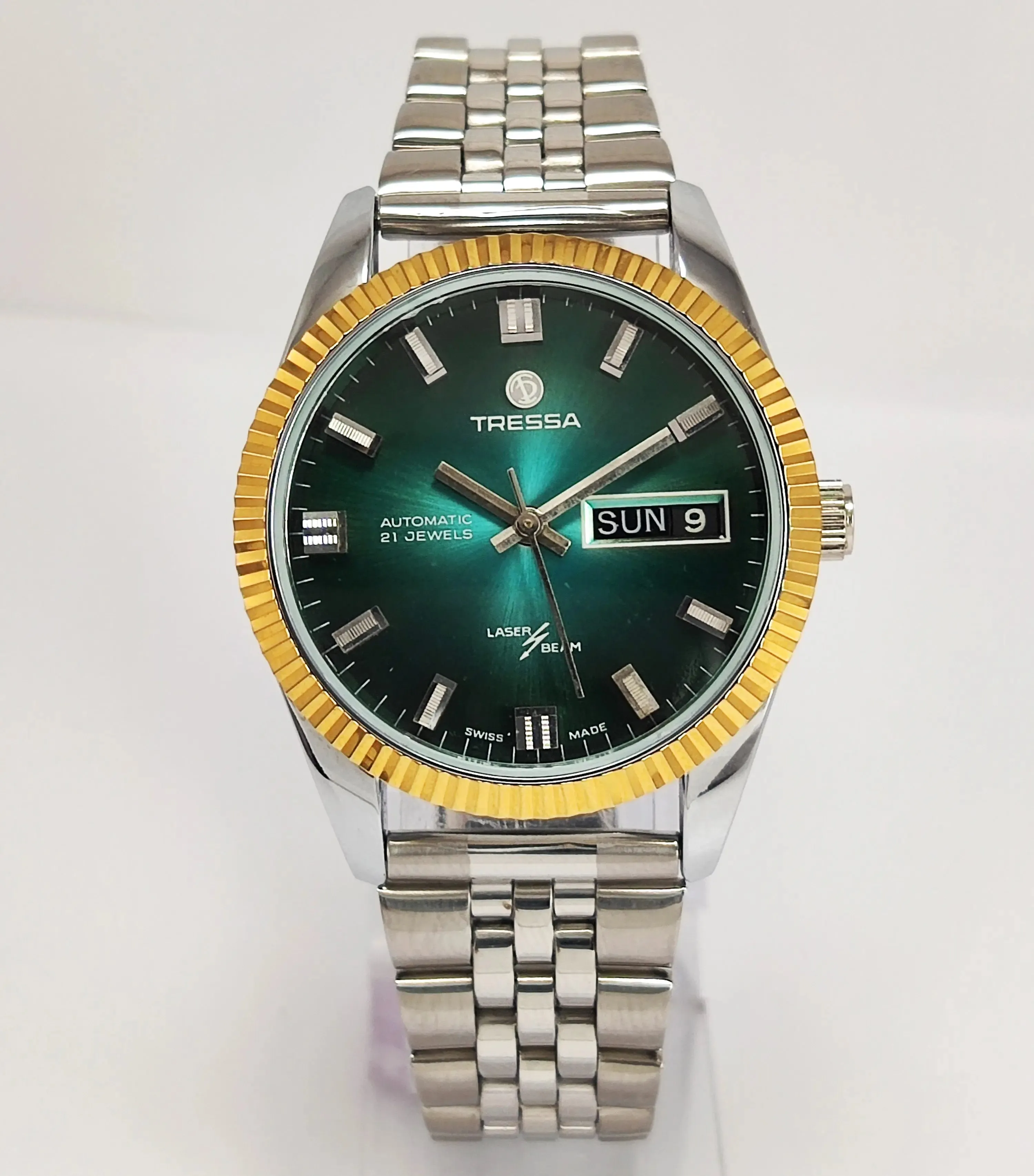 Tressa Automatic 2066 Green Dial Day Date Men's Watch
